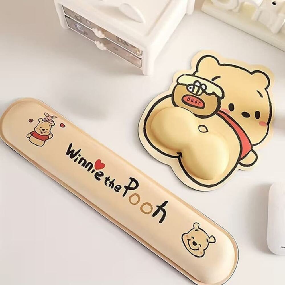 Pooh Bear Cute and Cheeky Mouse pad + Typing Wrist Support Set, mousepad